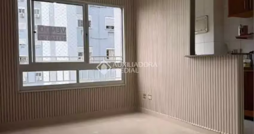 Apartamento com 3 quartos à venda na Avenida Cascais, 99, Passo das Pedras, Porto Alegre