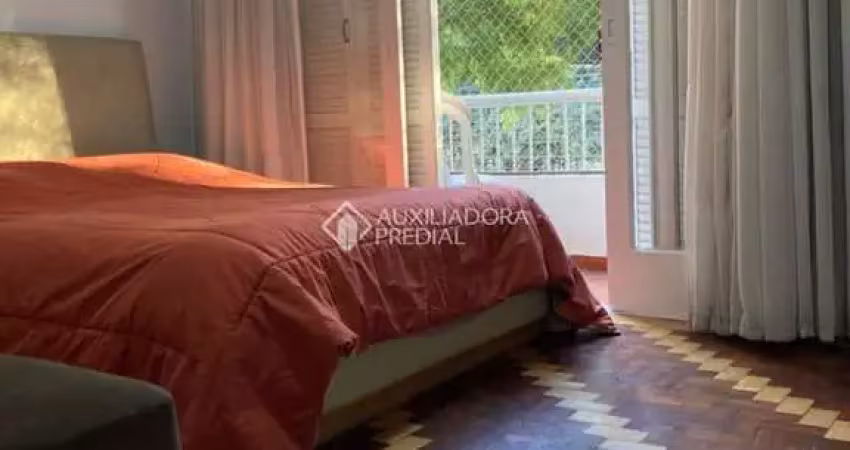 Apartamento com 2 quartos para alugar na Rua Ramiro Barcelos, 1090, Independência, Porto Alegre