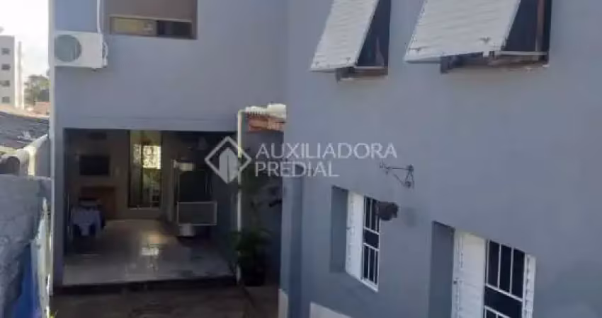 Casa em condomínio fechado com 5 quartos à venda na Rua Monte Alegre, 62, Jardim Floresta, Porto Alegre