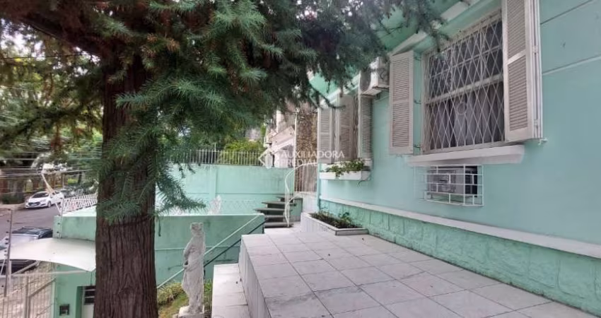 Casa com 3 quartos à venda na Rua Coronel Corte Real, 854, Petrópolis, Porto Alegre