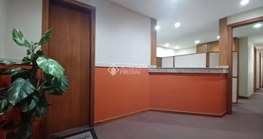 Sala comercial para alugar na Rua Tenente-Coronel Fabrício Pilar, 770, Mont Serrat, Porto Alegre
