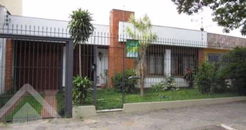 Casa em condomínio fechado com 4 quartos à venda na Rua Damasco, 162, Azenha, Porto Alegre