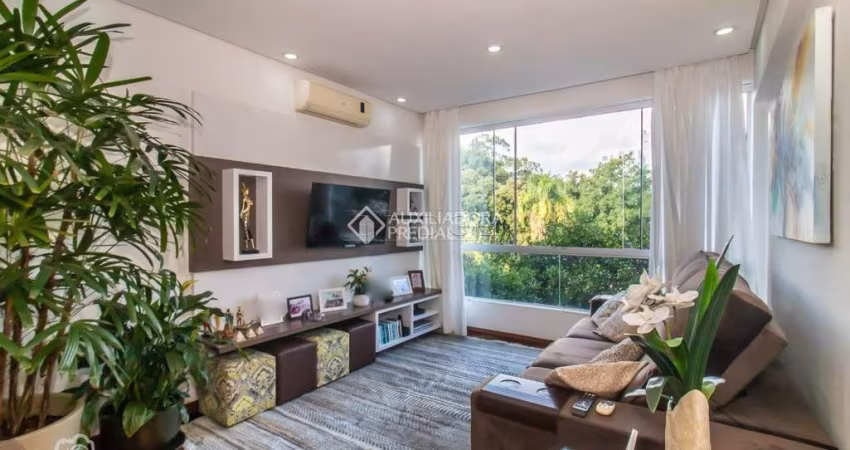 Apartamento com 3 quartos à venda na Rua Faria Santos, 640, Petrópolis, Porto Alegre