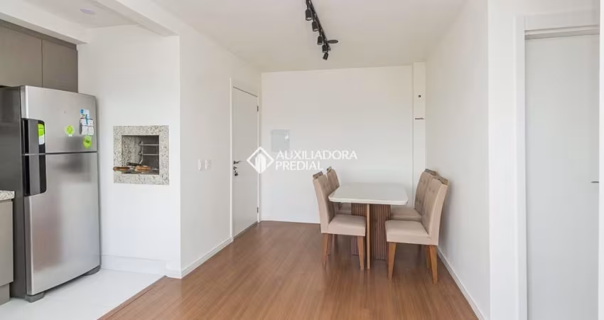 Apartamento com 3 quartos à venda na Rua Sapê, 1020, Passo da Areia, Porto Alegre