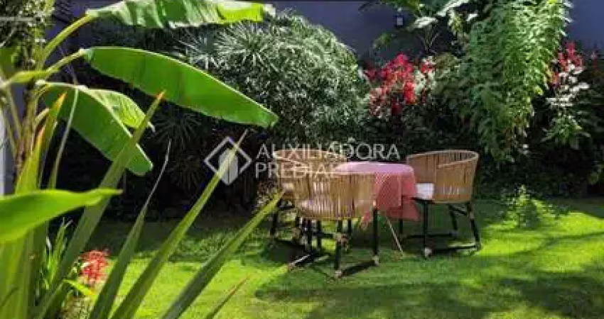 Apartamento com 2 quartos à venda na Rua Monte Alverne, 32, Chácara das Pedras, Porto Alegre