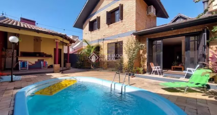 Casa com 3 quartos à venda na Rua Bento Tavares da Silva, 48, Cristo Rei, São Leopoldo
