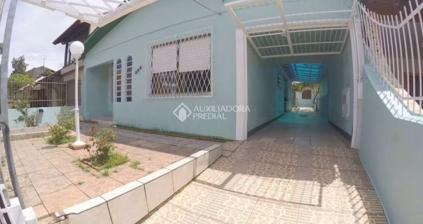 Casa com 3 quartos à venda na Rua Platão, 494, Jardim Itu Sabará, Porto Alegre