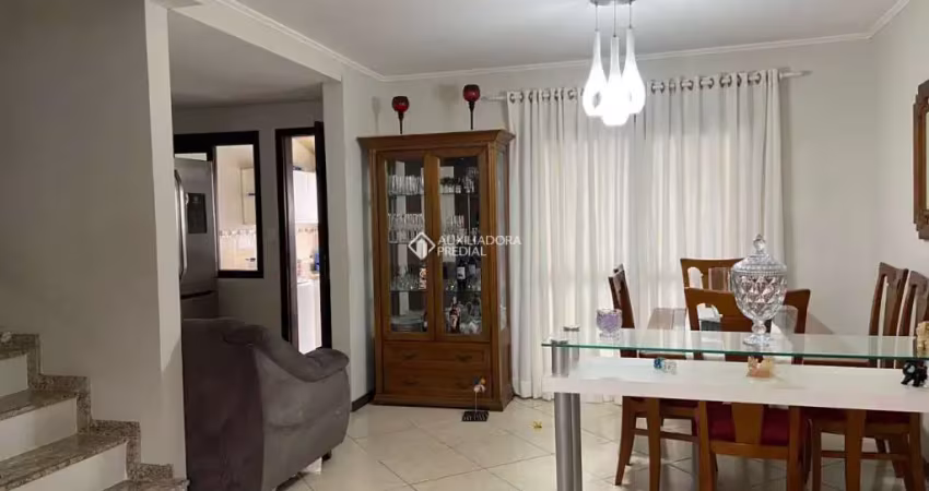 Casa em condomínio fechado com 2 quartos à venda na Rua Alexandre de Gusmão, 309, Hípica, Porto Alegre