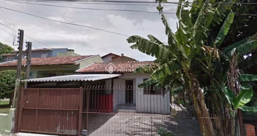 Casa com 3 quartos à venda na Rua Olegário Dias Maciel, 251, Espírito Santo, Porto Alegre