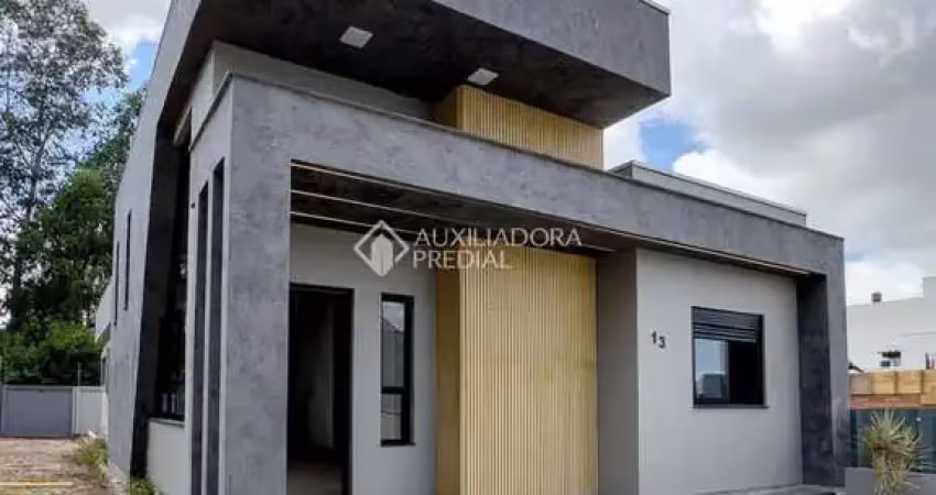 Casa com 3 quartos à venda na Rua Carlos Maximiliano Fayet, 430, Hípica, Porto Alegre