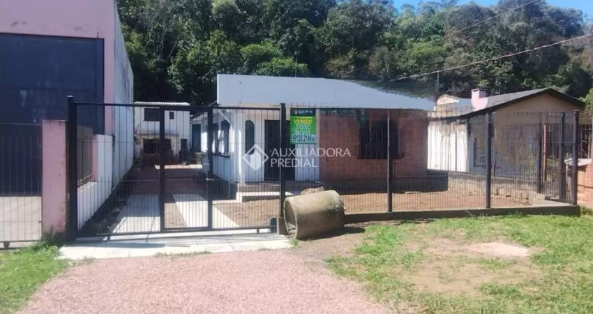 Casa com 2 quartos à venda na Avenida Juca Batista, 10072, Belém Novo, Porto Alegre