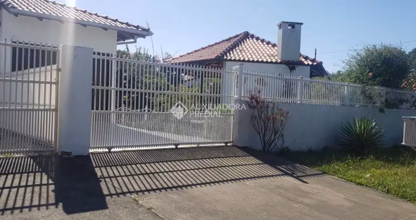 Casa com 3 quartos à venda na Avenida Quatorze, 196, Itapiruba, Imbituba