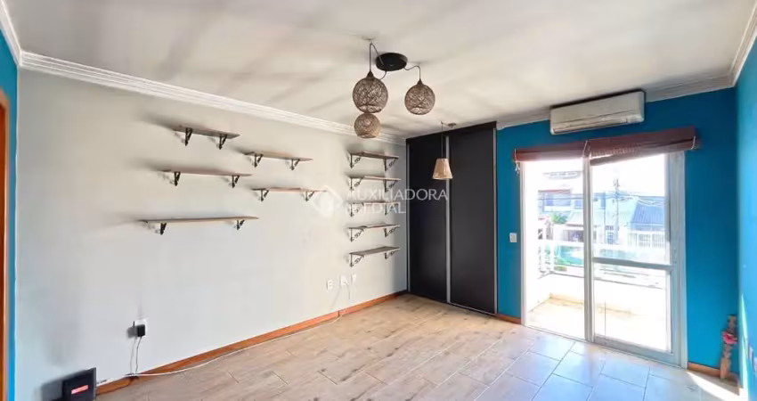 Casa com 2 quartos à venda na Rua Doutor Hermes Pacheco, 775, Hípica, Porto Alegre
