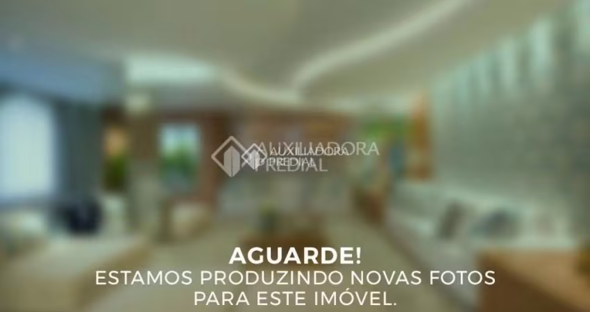 Casa em condomínio fechado com 2 quartos à venda na Joel Iuchno, 152, Restinga, Porto Alegre