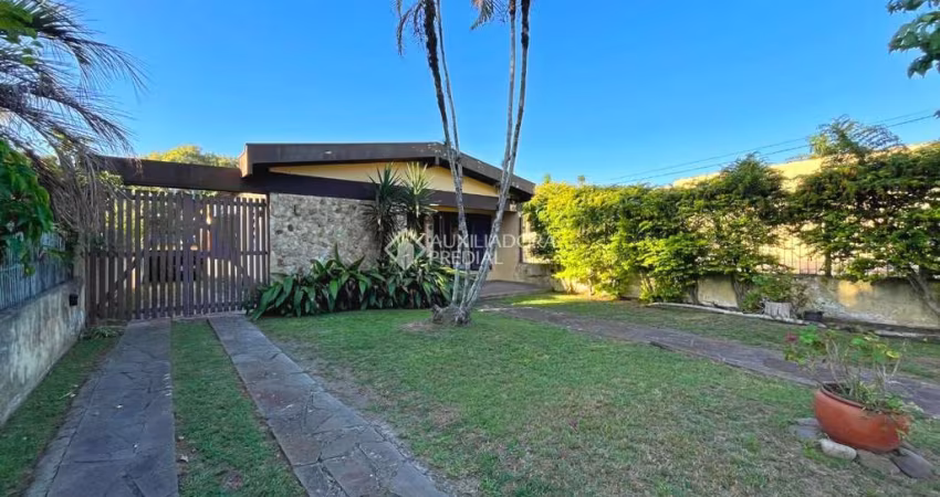 Casa com 3 quartos à venda na Avenida Imperial, 422, Ipanema, Porto Alegre