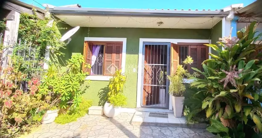 Casa com 2 quartos à venda na Rua Attílio Marin, 46, Hípica, Porto Alegre