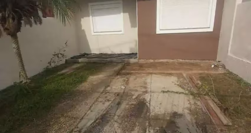 Casa com 2 quartos à venda na Rua Carlos Maximiliano Fayet, 585, Hípica, Porto Alegre