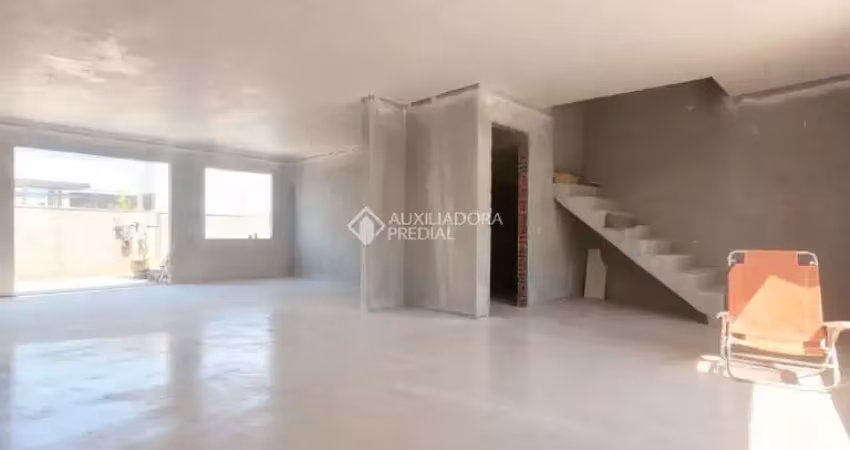 Casa com 3 quartos à venda na Rua Irany de Oliveira Sant'Anna, 245, Hípica, Porto Alegre