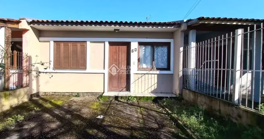 Casa com 2 quartos à venda na Rua Paulo José Rodrigues, 60, Hípica, Porto Alegre