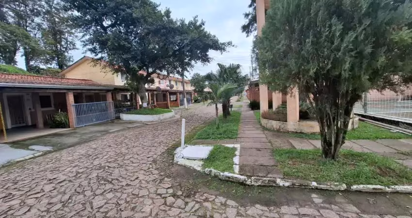 Casa em condomínio fechado com 2 quartos à venda na Avenida Edgar Pires de Castro, 2600, Hípica, Porto Alegre