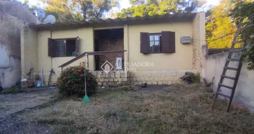 Casa com 3 quartos à venda na Avenida Heitor Vieira, 770, Belém Novo, Porto Alegre