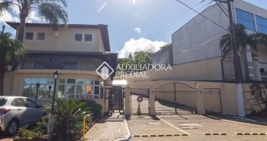 Casa em condomínio fechado com 2 quartos à venda na Avenida da Cavalhada, 5075, Cavalhada, Porto Alegre