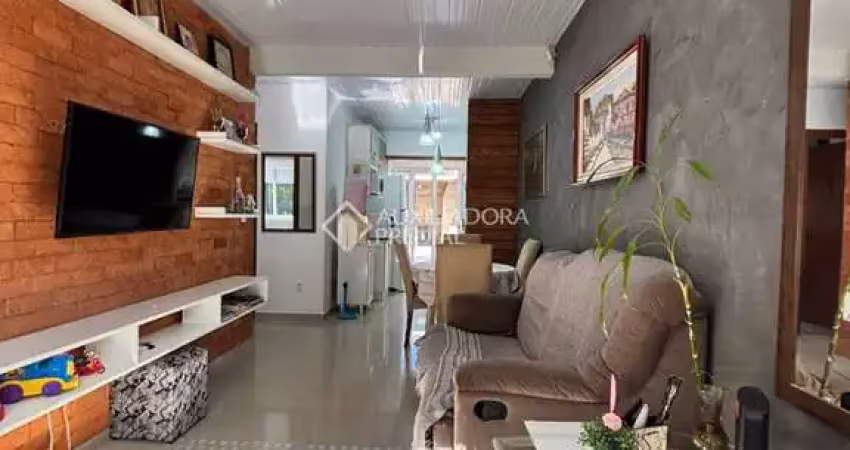 Casa com 2 quartos à venda na Rua Newton Silveira Netto, 205, Hípica, Porto Alegre