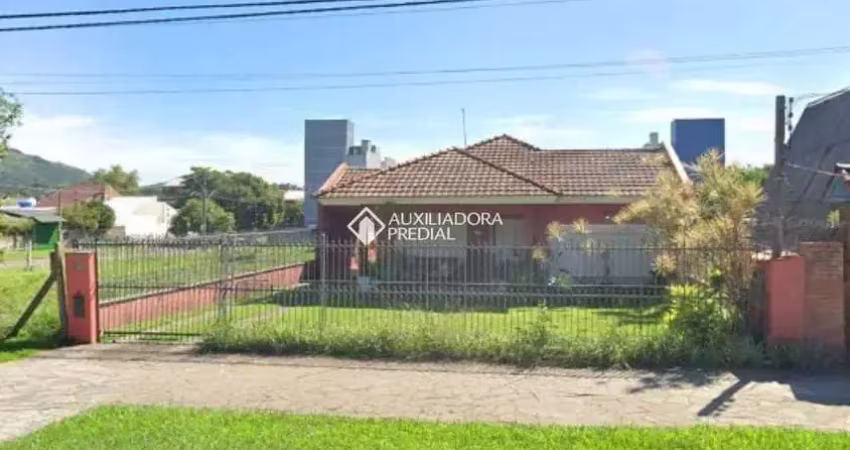 Casa com 3 quartos à venda na Rua do Schneider, 360, Hípica, Porto Alegre