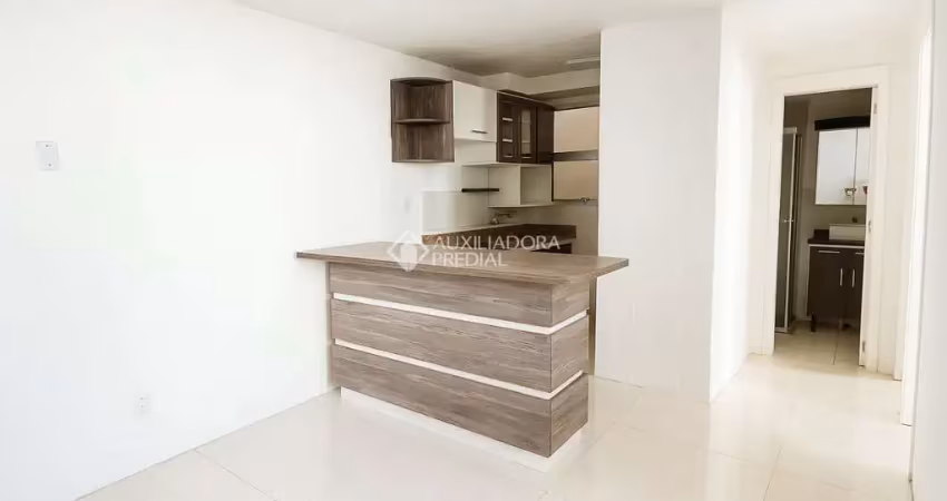 Apartamento com 2 quartos à venda na Rua Tomé Antônio de Souza, 240, Campo Novo, Porto Alegre