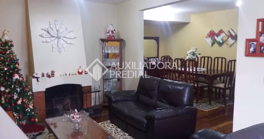 Casa em condomínio fechado com 3 quartos à venda na Avenida Icaraí, 171, Cristal, Porto Alegre
