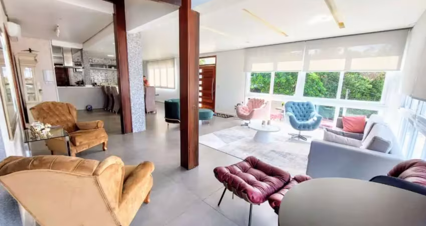 Casa em condomínio fechado com 5 quartos à venda na Rua Alcebíades Antônio dos Santos, 356, Nonoai, Porto Alegre