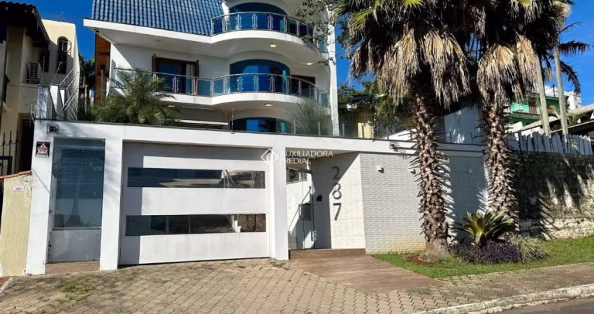 Casa com 4 quartos à venda na Rua Joinvile, 287, Ouro Branco, Novo Hamburgo