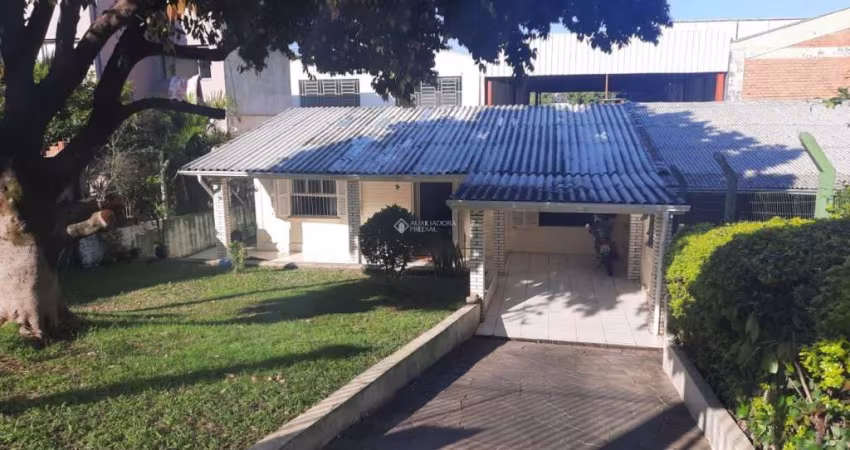 Casa com 2 quartos à venda na Rua Portugal, 239, Rincão, Novo Hamburgo
