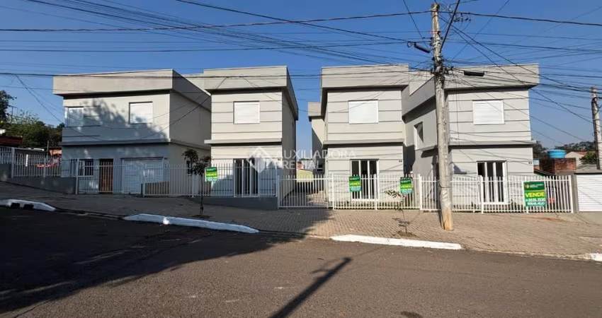 Casa com 2 quartos à venda na LOURIVAL LEITE DE OLIVEIRA, 150, Canudos, Novo Hamburgo
