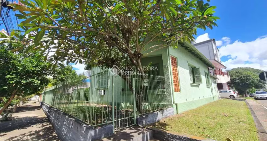 Casa com 3 quartos à venda na Rua Osvaldo Aranha, 265, Pátria Nova, Novo Hamburgo