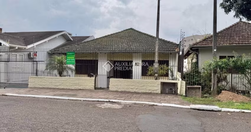 Casa com 3 quartos à venda na Rua Aracaju, 110, Boa Vista, Novo Hamburgo