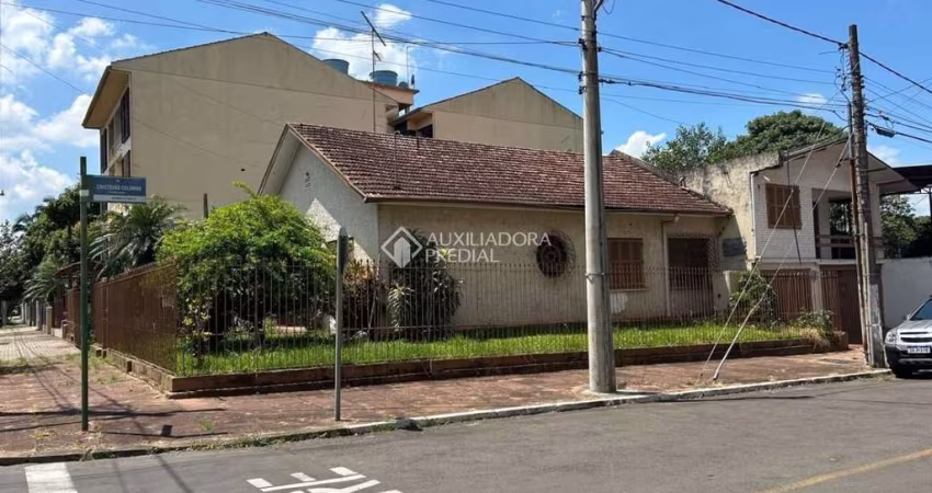 Casa com 6 quartos à venda na Rua Araribóia, 452, Rio Branco, Novo Hamburgo