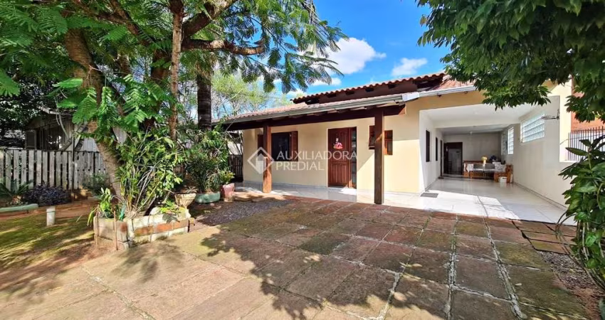 Casa com 3 quartos à venda na Rua Corumbá, 998, Liberdade, Novo Hamburgo