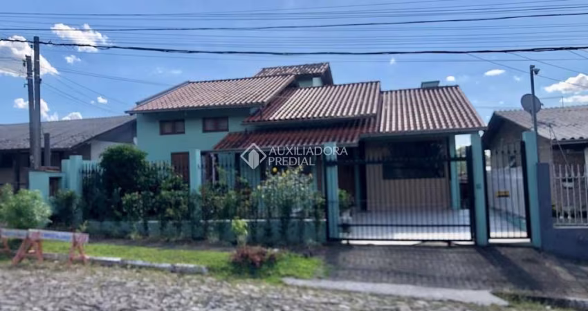 Casa com 3 quartos à venda na Chile, 63, Petrópolis, Novo Hamburgo