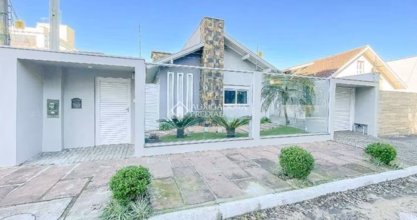Casa com 3 quartos à venda na Rua Felipe Bernd, 113, Rio Branco, Novo Hamburgo