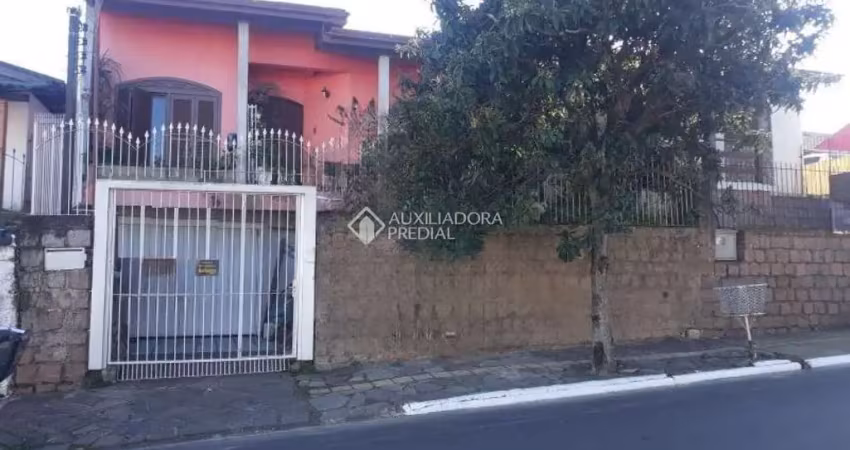 Casa com 3 quartos à venda na Rua Uruguai, 878, São José, Canoas