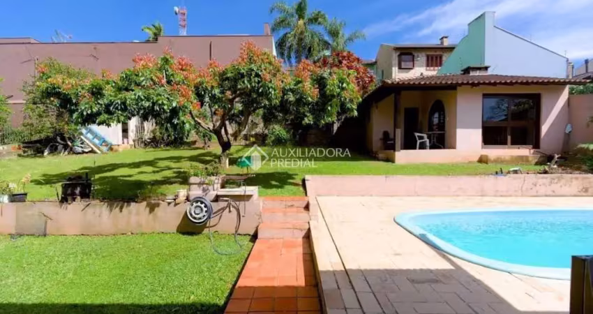 Casa com 3 quartos à venda na Rua Paulo Kolling, 2352, Primavera, Novo Hamburgo