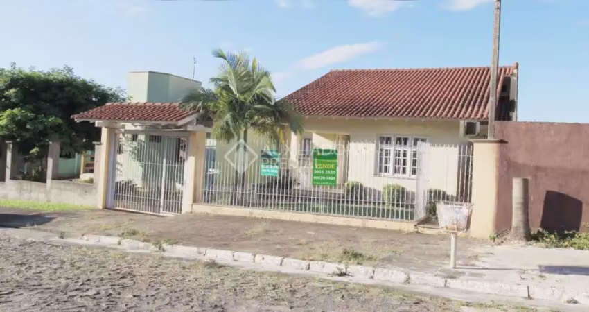 Casa em condomínio fechado com 3 quartos à venda na Rua Grécia, 119, Petrópolis, Novo Hamburgo
