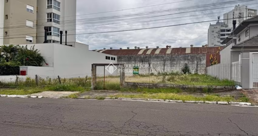 Terreno à venda na Rua Voluntários da Pátria, 377, Pátria Nova, Novo Hamburgo