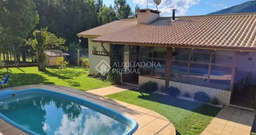Casa em condomínio fechado com 3 quartos à venda na Rua Pedro Jacob Fett, 81, Amaral Ribeiro, Sapiranga