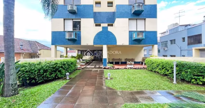 Apartamento com 3 quartos à venda na Rua Roque Calage, 566, Passo da Areia, Porto Alegre