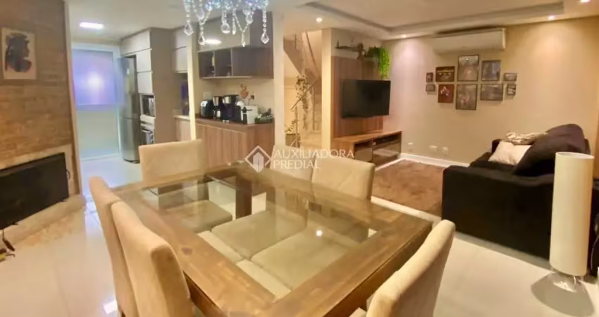 Casa em condomínio fechado com 3 quartos à venda na Avenida Willy Eugênio Fleck, 1500, Sarandi, Porto Alegre