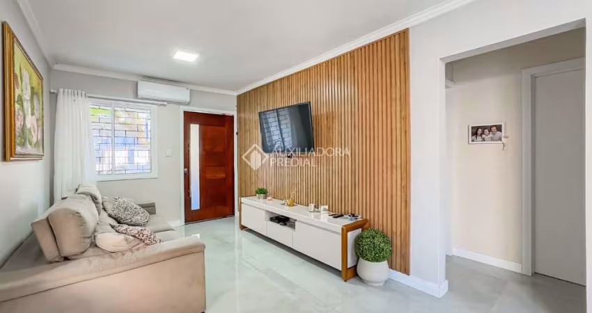 Casa com 2 quartos à venda na Rua Coronel João Pacheco de Freitas, 390, Jardim Itu Sabará, Porto Alegre