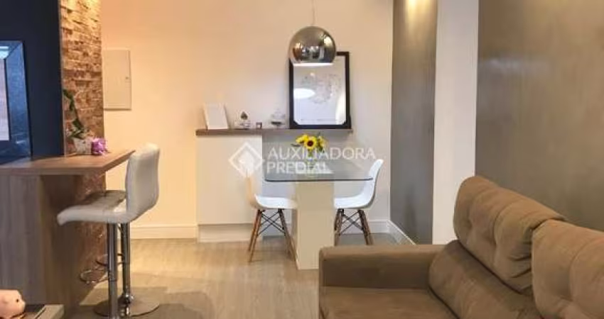 Apartamento com 2 quartos à venda na Rua Piauí, 40, Santa Maria Goretti, Porto Alegre