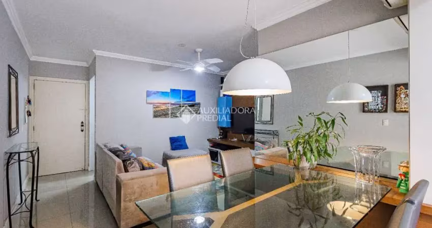 Apartamento com 3 quartos à venda na Rua Atanásio Belmonte, 175, Boa Vista, Porto Alegre